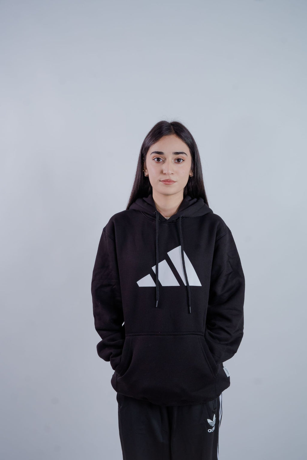 Premium Women’s Black Hoodie – Soft, High Quality Daily Wear